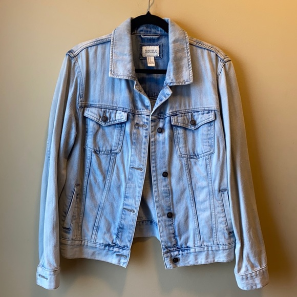 Forever 21 Jackets & Blazers - FOREVER 21 DENIM JEAN JACKET